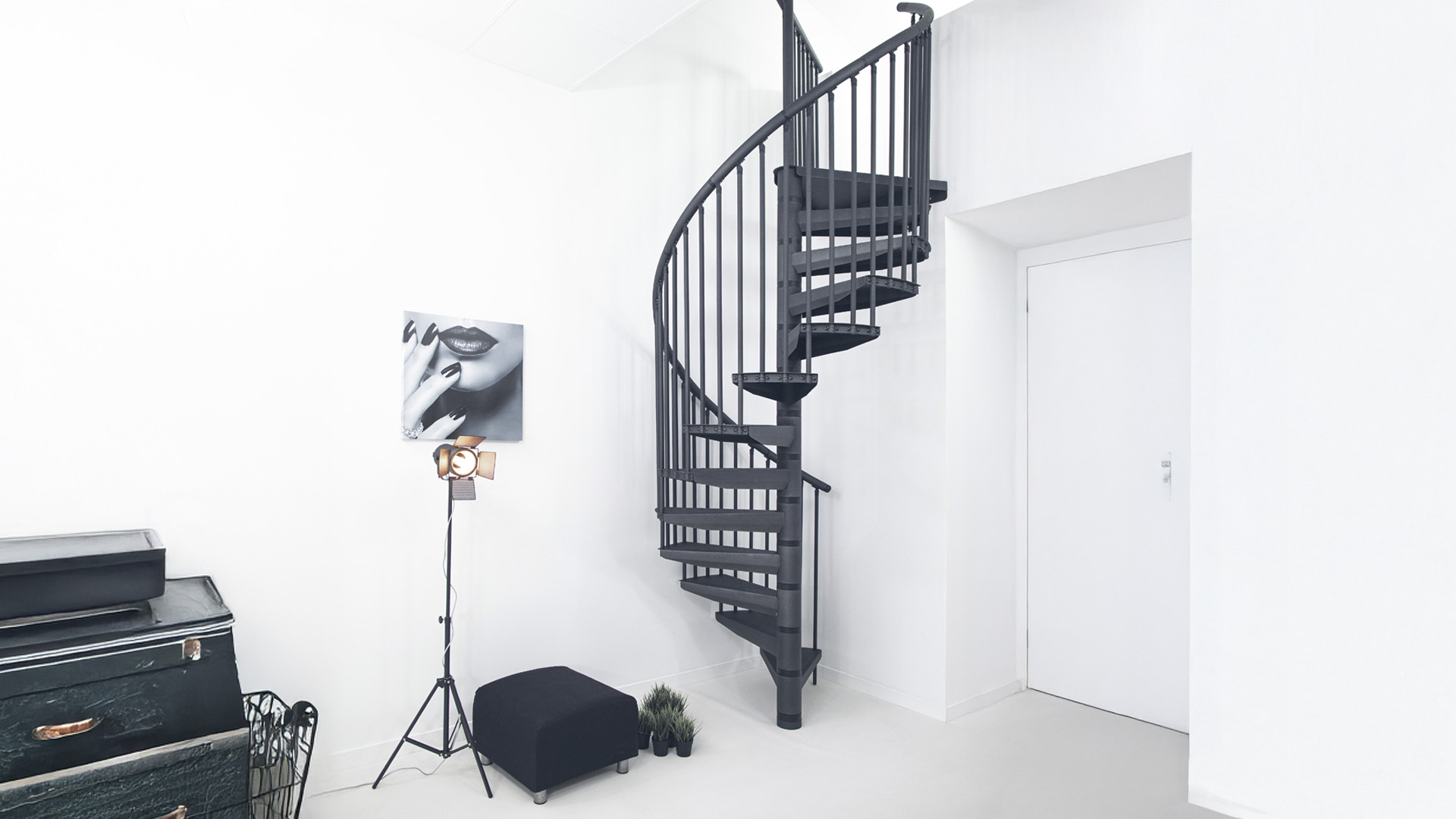 Escalera de caracol DELTA Grey metallic