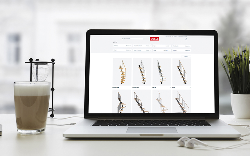 Ordinateur affichant le configurateur d'escalier en ligne sur le site de SOGEM